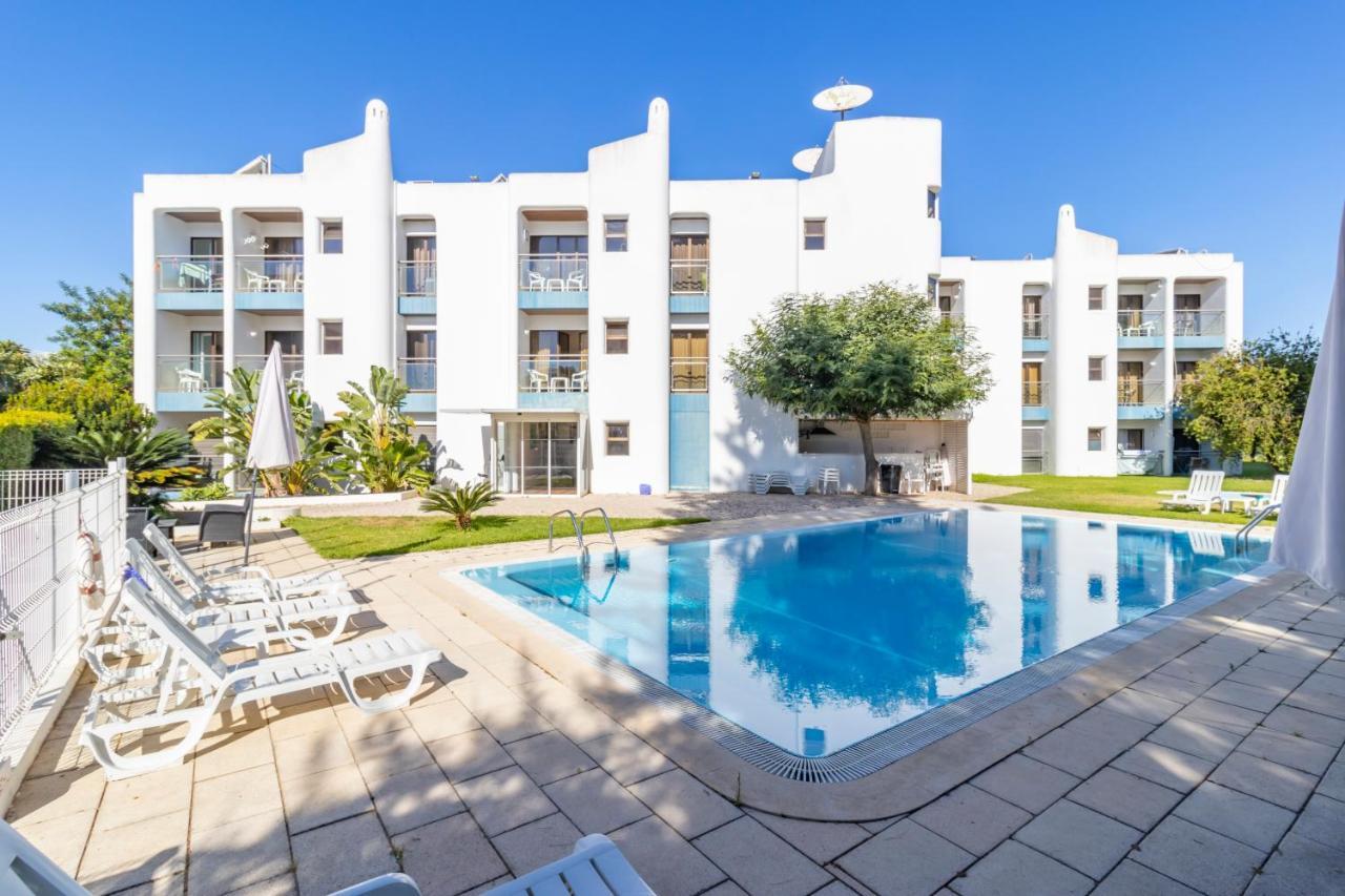 Zarco - Cosy Apartment In Vilamoura With A Balcony With View To The 2 Swimming Pools - Near The Beach & The Marina Quarteira Bagian luar foto