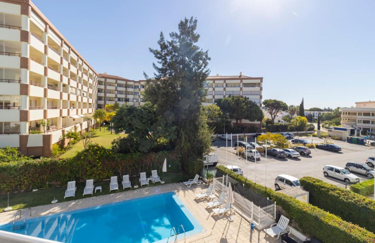 Zarco - Cosy Apartment In Vilamoura With A Balcony With View To The 2 Swimming Pools - Near The Beach & The Marina Quarteira Bagian luar foto