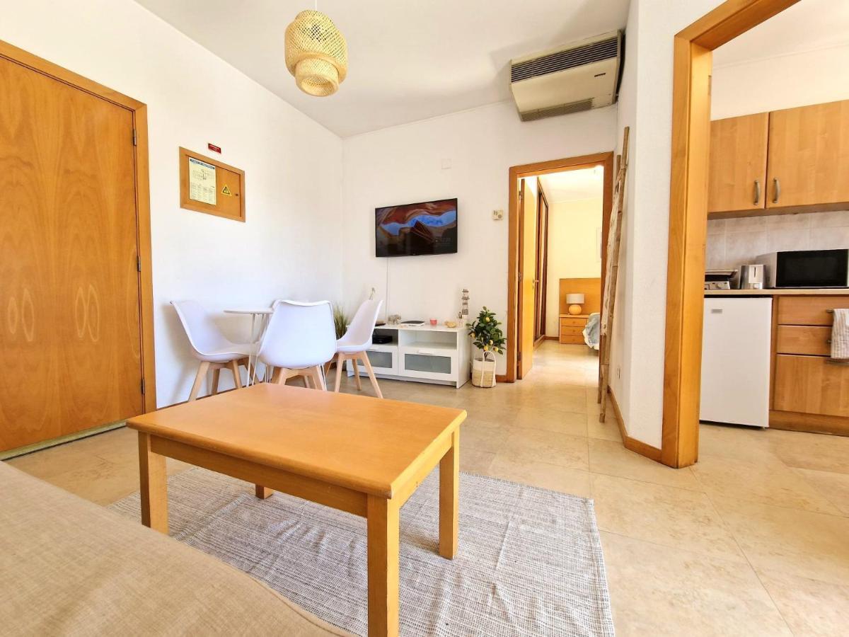 Zarco - Cosy Apartment In Vilamoura With A Balcony With View To The 2 Swimming Pools - Near The Beach & The Marina Quarteira Bagian luar foto