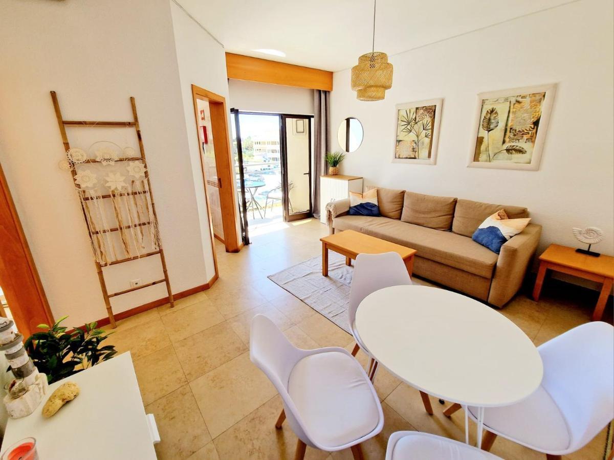 Zarco - Cosy Apartment In Vilamoura With A Balcony With View To The 2 Swimming Pools - Near The Beach & The Marina Quarteira Bagian luar foto
