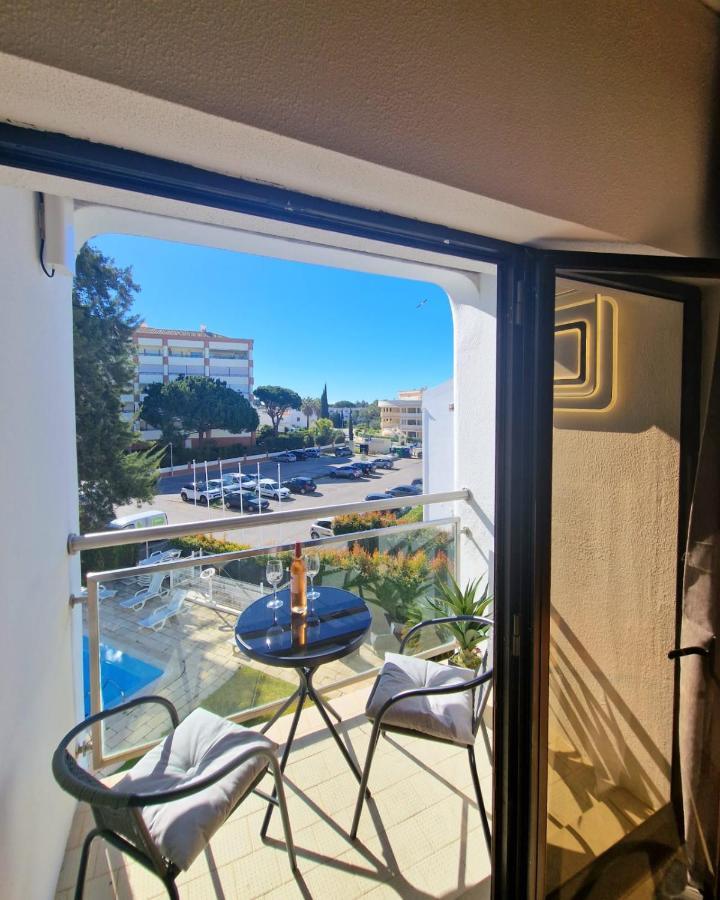 Zarco - Cosy Apartment In Vilamoura With A Balcony With View To The 2 Swimming Pools - Near The Beach & The Marina Quarteira Bagian luar foto