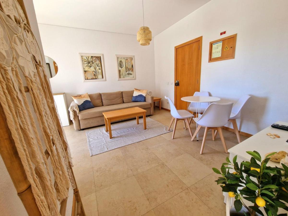 Zarco - Cosy Apartment In Vilamoura With A Balcony With View To The 2 Swimming Pools - Near The Beach & The Marina Quarteira Bagian luar foto