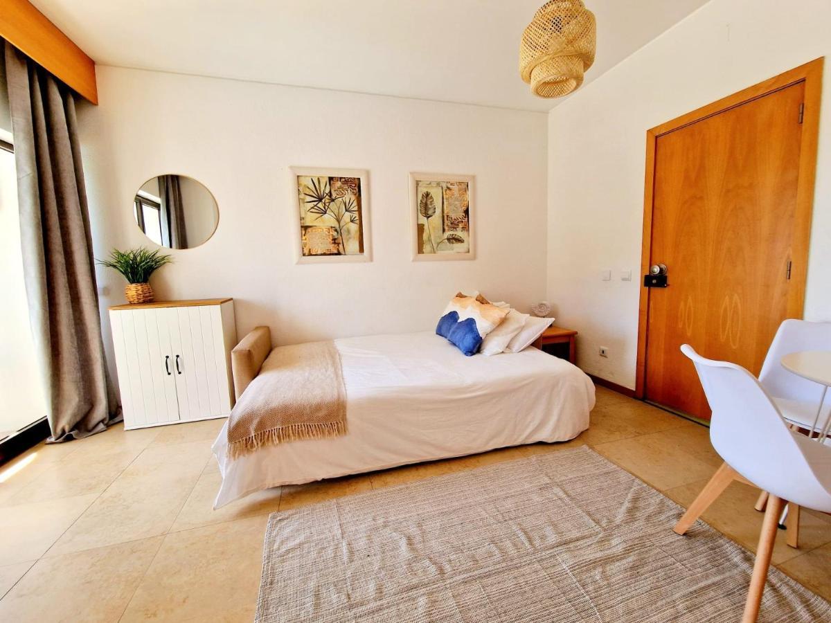 Zarco - Cosy Apartment In Vilamoura With A Balcony With View To The 2 Swimming Pools - Near The Beach & The Marina Quarteira Bagian luar foto