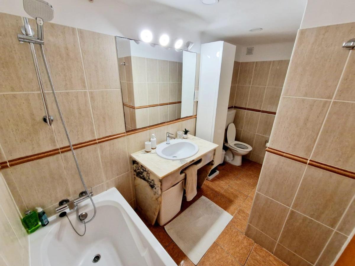 Zarco - Cosy Apartment In Vilamoura With A Balcony With View To The 2 Swimming Pools - Near The Beach & The Marina Quarteira Bagian luar foto