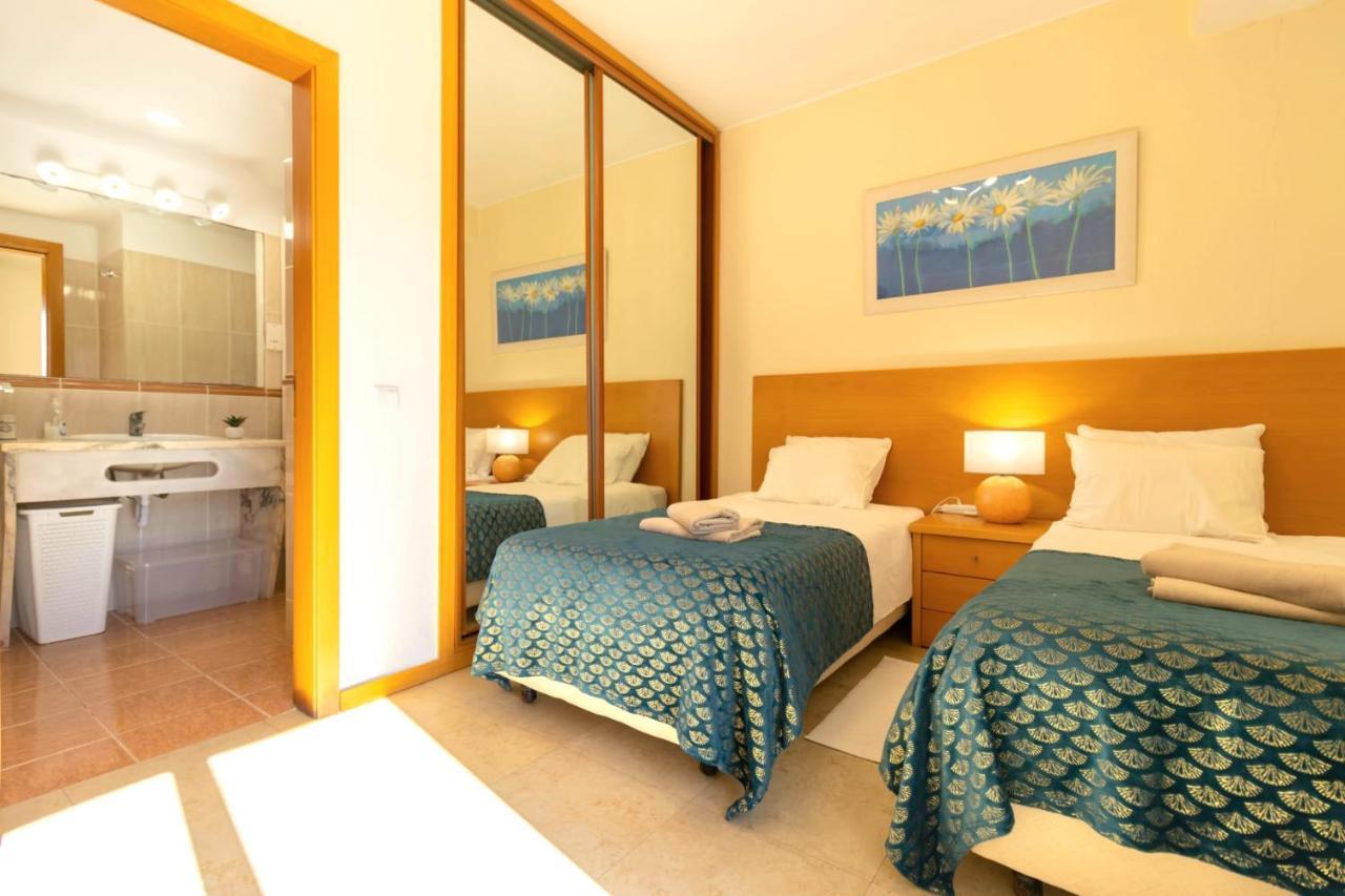Zarco - Cosy Apartment In Vilamoura With A Balcony With View To The 2 Swimming Pools - Near The Beach & The Marina Quarteira Bagian luar foto