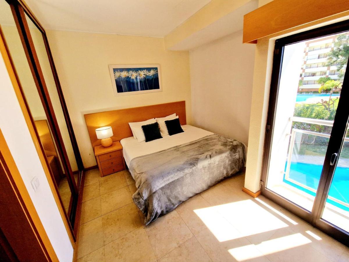 Zarco - Cosy Apartment In Vilamoura With A Balcony With View To The 2 Swimming Pools - Near The Beach & The Marina Quarteira Bagian luar foto