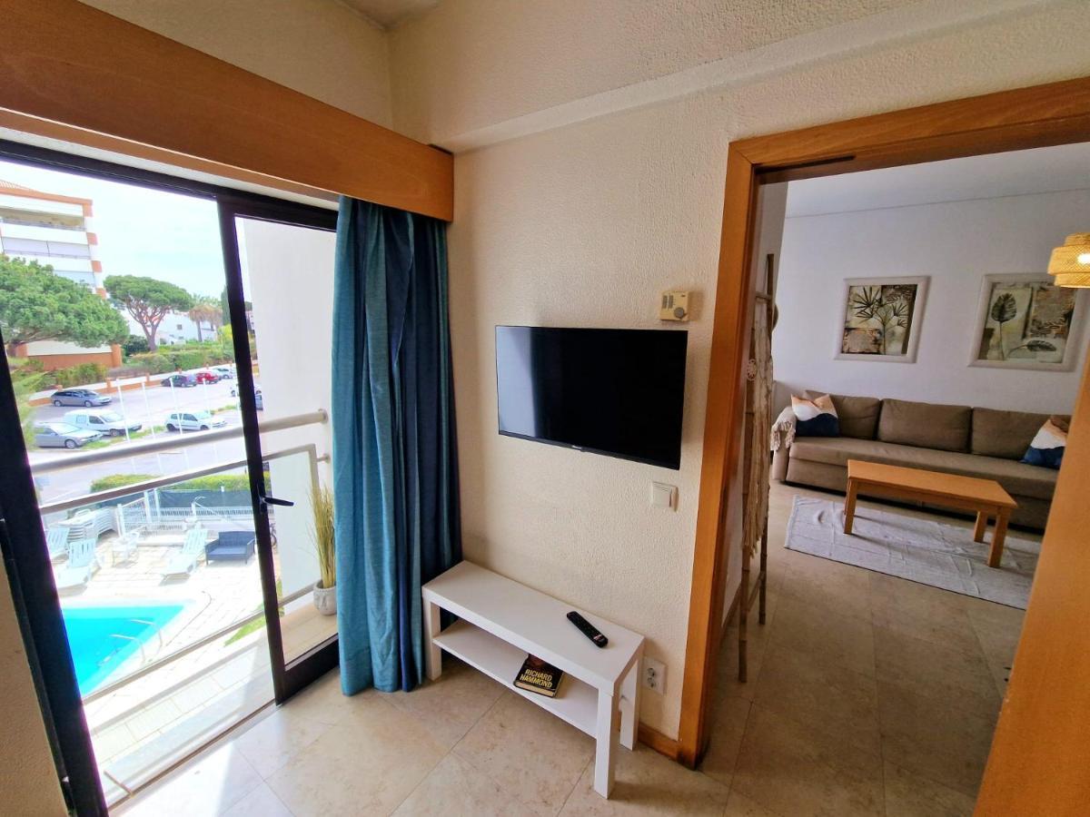 Zarco - Cosy Apartment In Vilamoura With A Balcony With View To The 2 Swimming Pools - Near The Beach & The Marina Quarteira Bagian luar foto