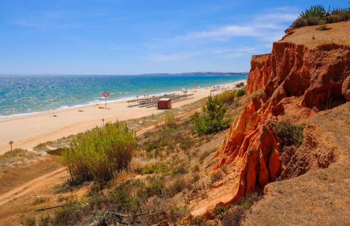 Zarco - Cosy Apartment In Vilamoura With A Balcony With View To The 2 Swimming Pools - Near The Beach & The Marina Quarteira Bagian luar foto